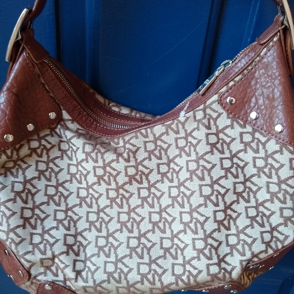 DKNY | studded monogram western shoulder bag - Picture 5 of 6